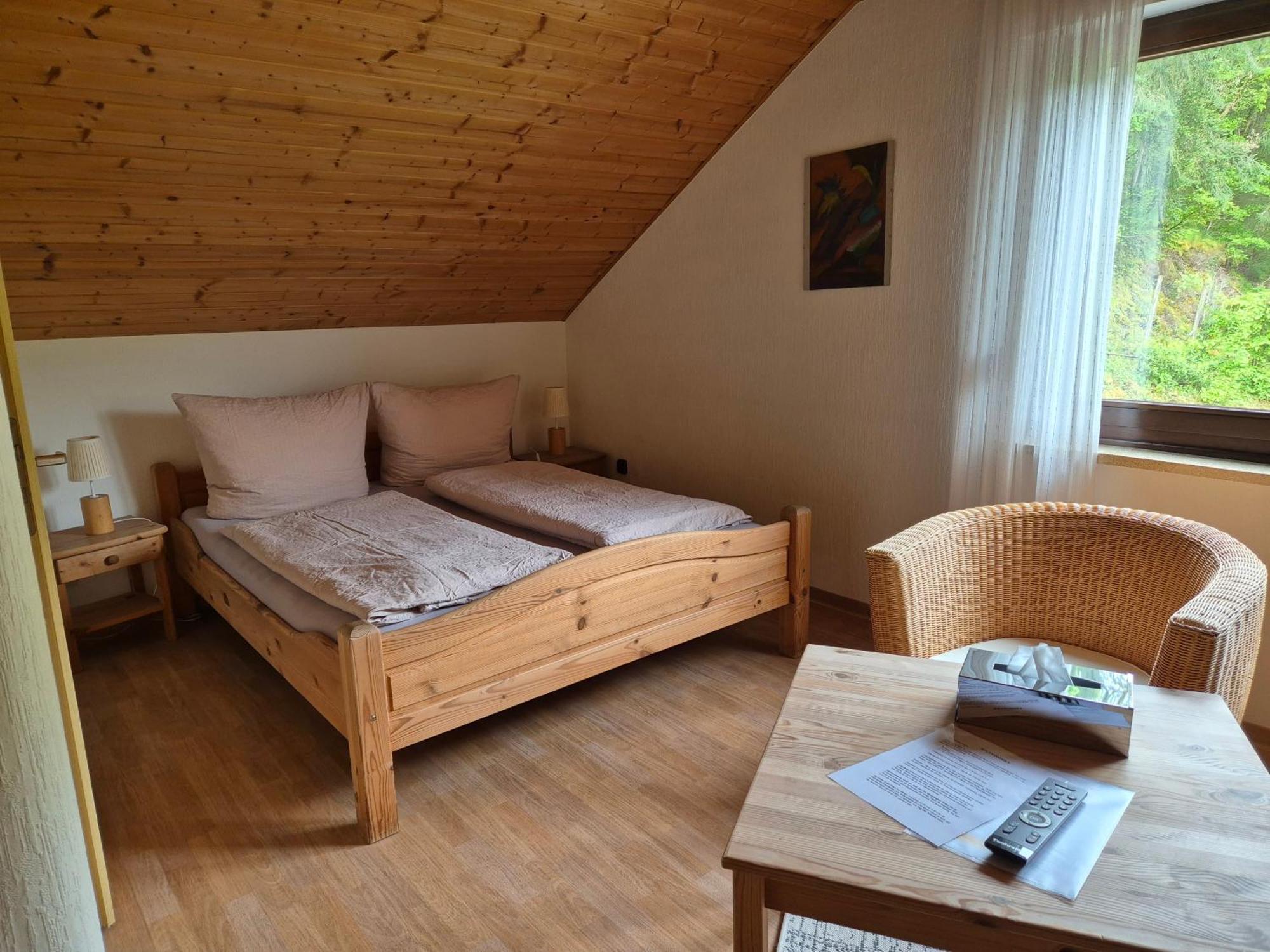 Hotel Haus Gruenewald Zell an der Mosel Zewnętrze zdjęcie